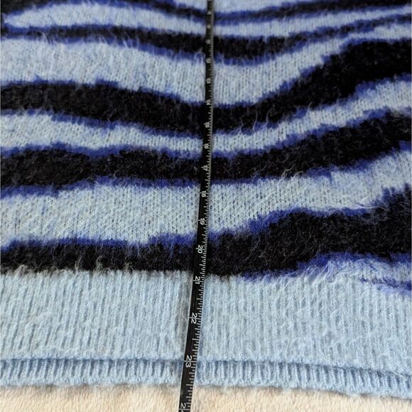 Anthropologie Salma Wavy Striped Sweater Women's Medium Navy Blue Eyelash - Picture 6 of 6